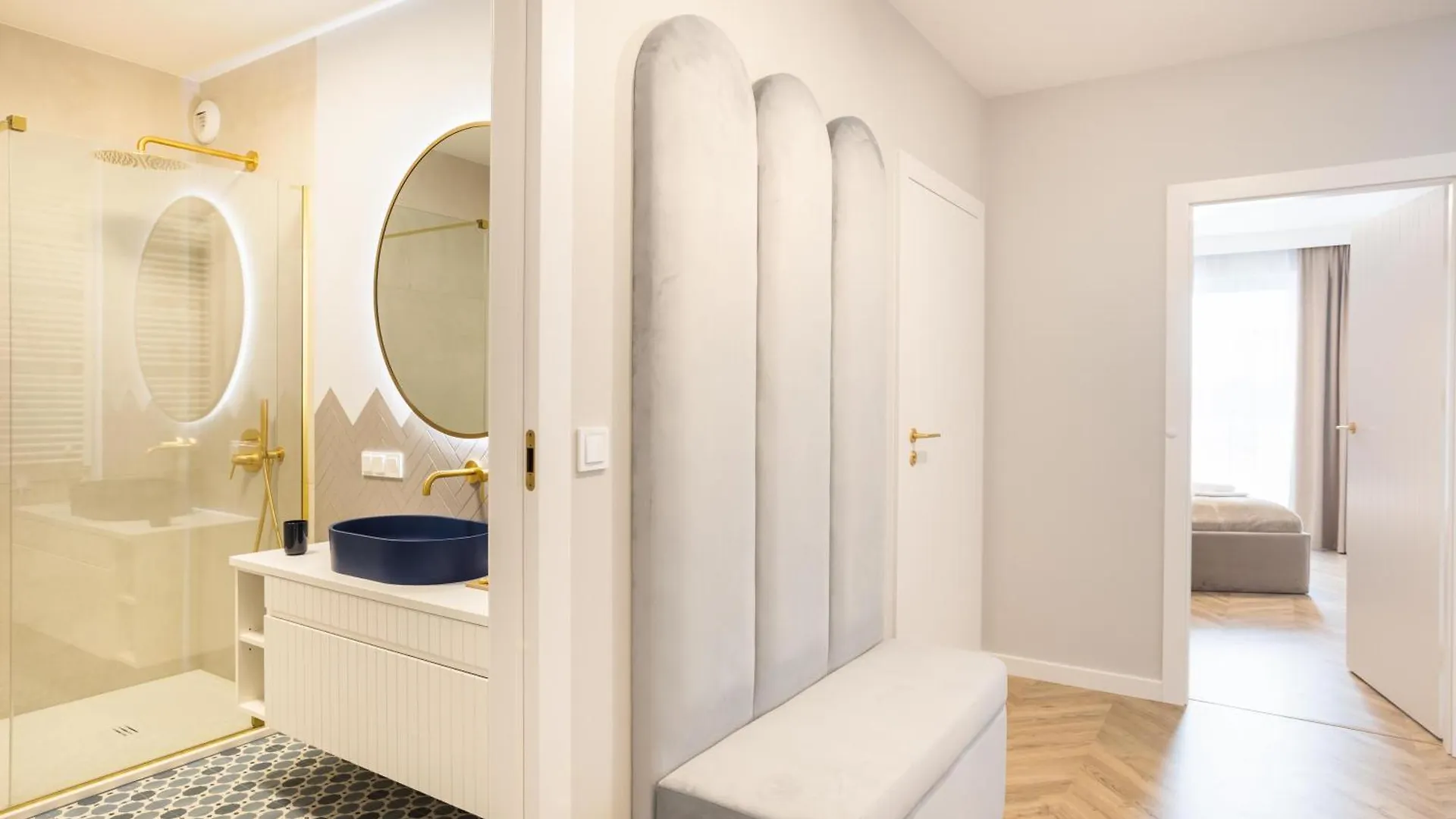 Blue Horizon - Self Check-In And Free Garage Parking Apartment Poznan